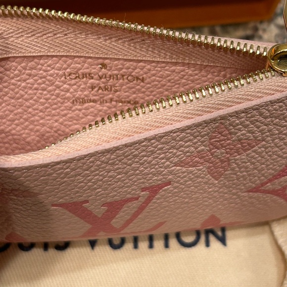 🎀Louis Vuitton By The Pool Key Pouch🎀 - Picture 5 of 7
